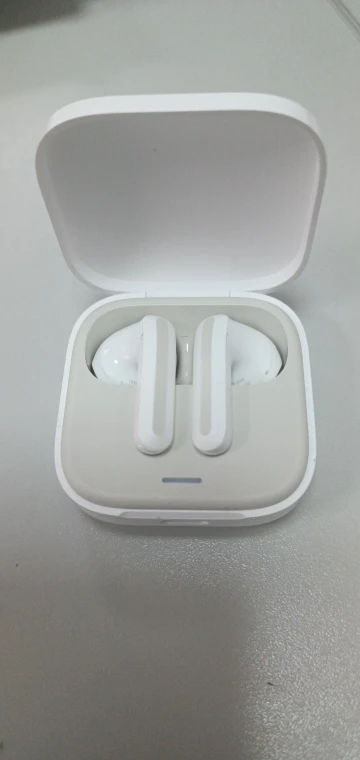 Redmi Buds 6 photo review