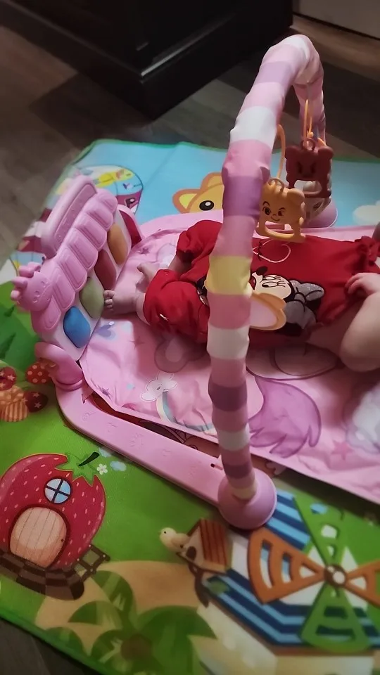 Avaliação do tapete de jogos do ginásio para bebés com música e luzes