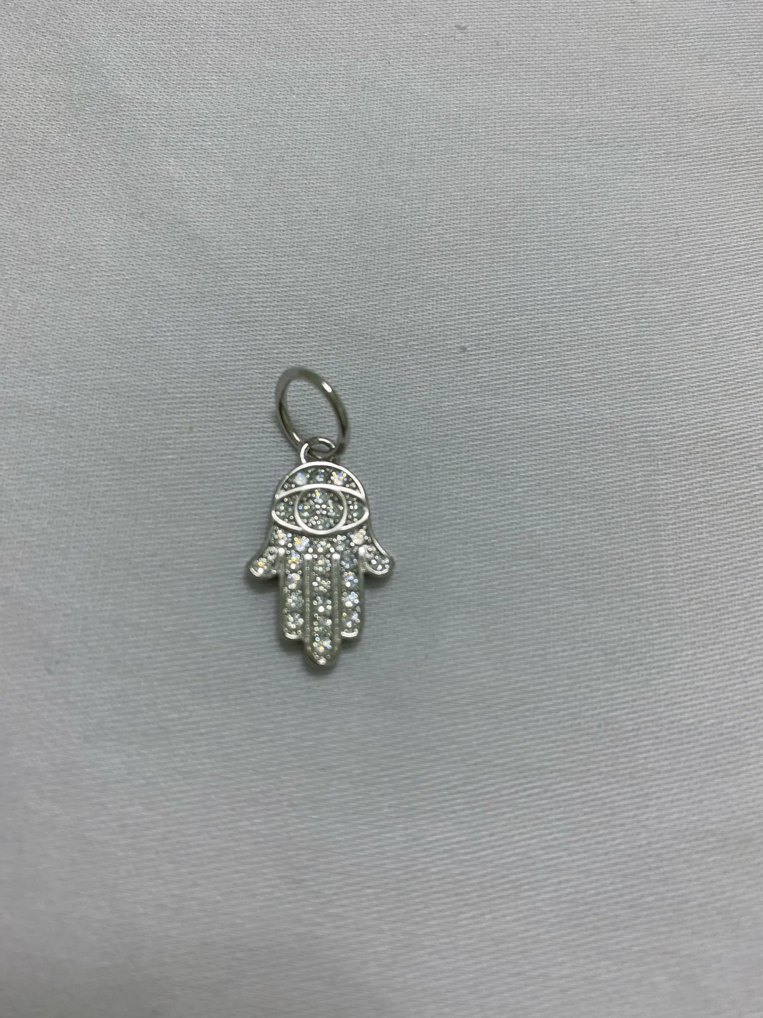 925 Silver Hand Pendant with Zircon Detail photo review