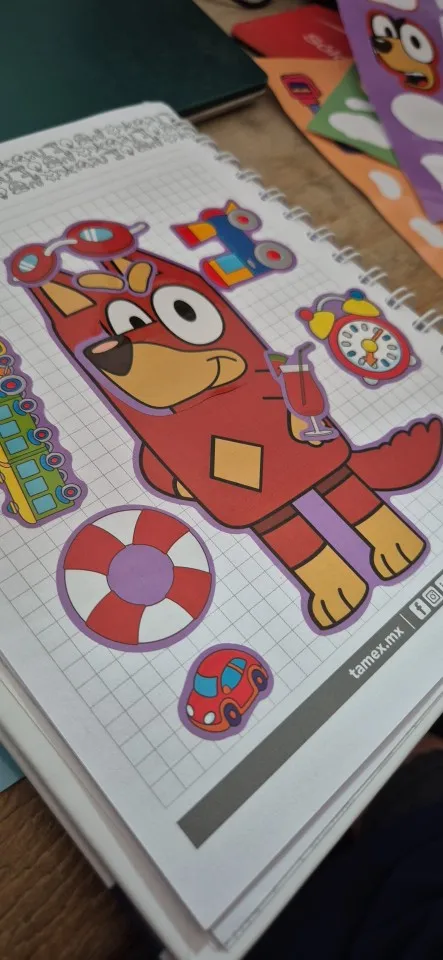 6/12/18 Uds. Pegatinas de rompecabezas de perro de dibujos animados de Anime Bluey lindos niños DIY rompecabezas de colores pegatinas educativas juguetes divertidos para niños regalo photo review