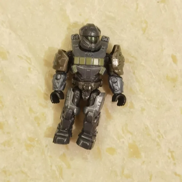 MEGA Construx - Halo Universe S2 Micro Figures - SPARTAN WARRIOR (Tan):   - Toys, Plush, Trading Cards, Action Figures & Games online  retail store shop sale