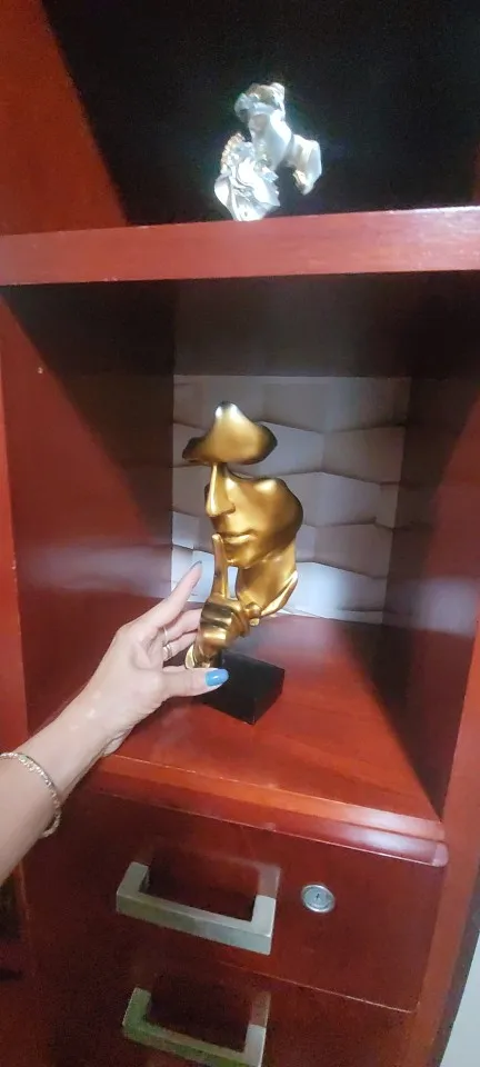 Silent Contemplation, Retro Resin Thinker Statue - Timeless Home and Office Décor Accentuating Abstract Thought photo review