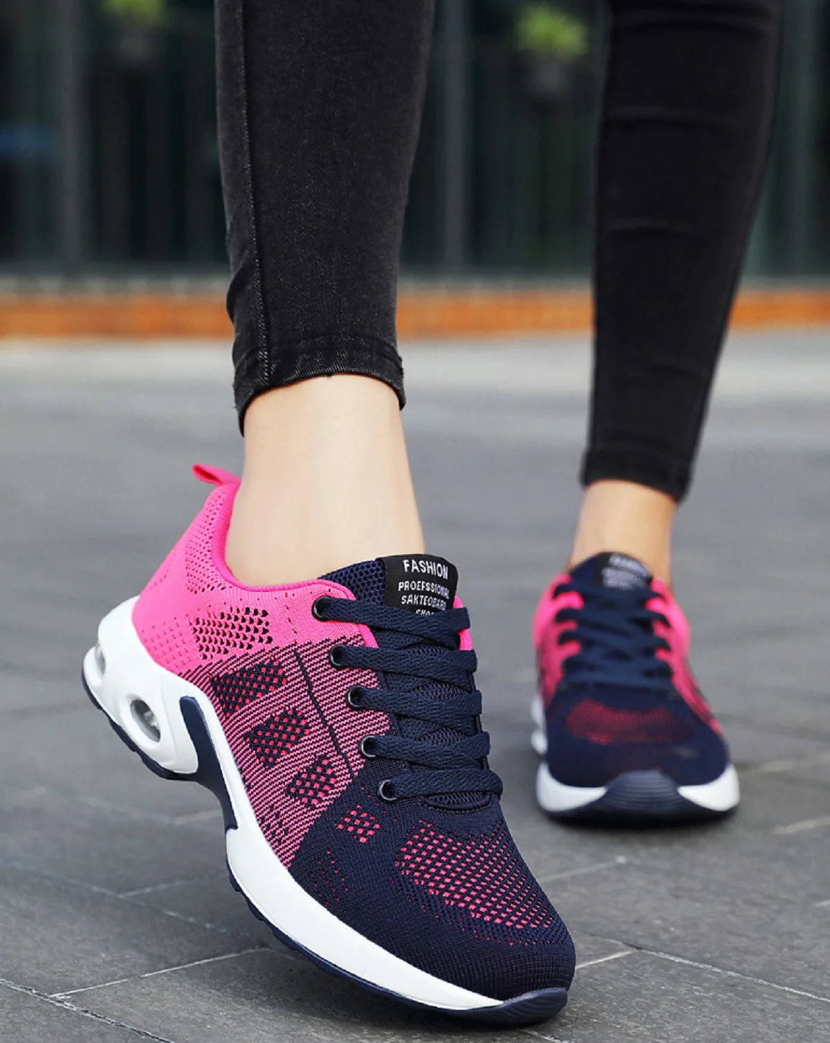 Lightweight Women Shoes Leisure Ladies Sport Sneakers Anti-Slip Flat Shoes Soft Sole Breathable Mesh Running Shoes Size 36-42