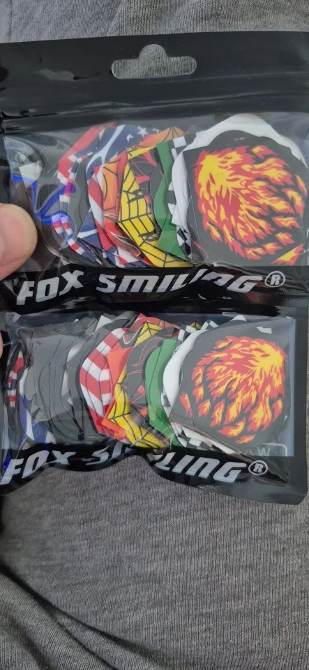 Ailettes de Fléchettes Standard – Lot de 30/48/60 Flights Motifs Variés en PVC photo review