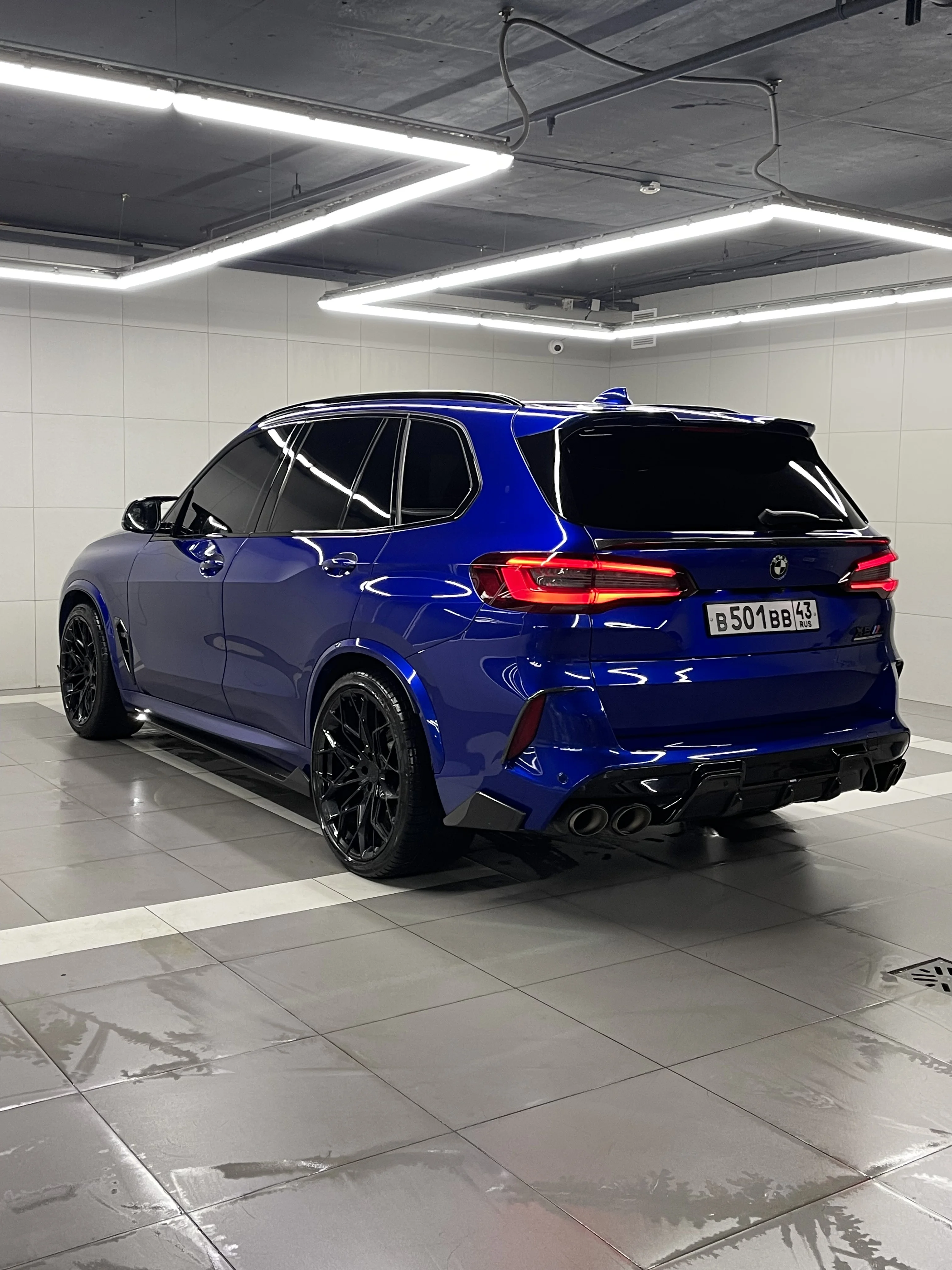Рисунок 3 - Выхлопная система Akrapovic BMW