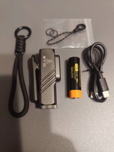 SOFIRN Mini ST10 1000LM EDC Flashlight USB C 14500 Rechargeable with Red Light 660NM Magnetic Tail & clip Dual Switch Torch photo review