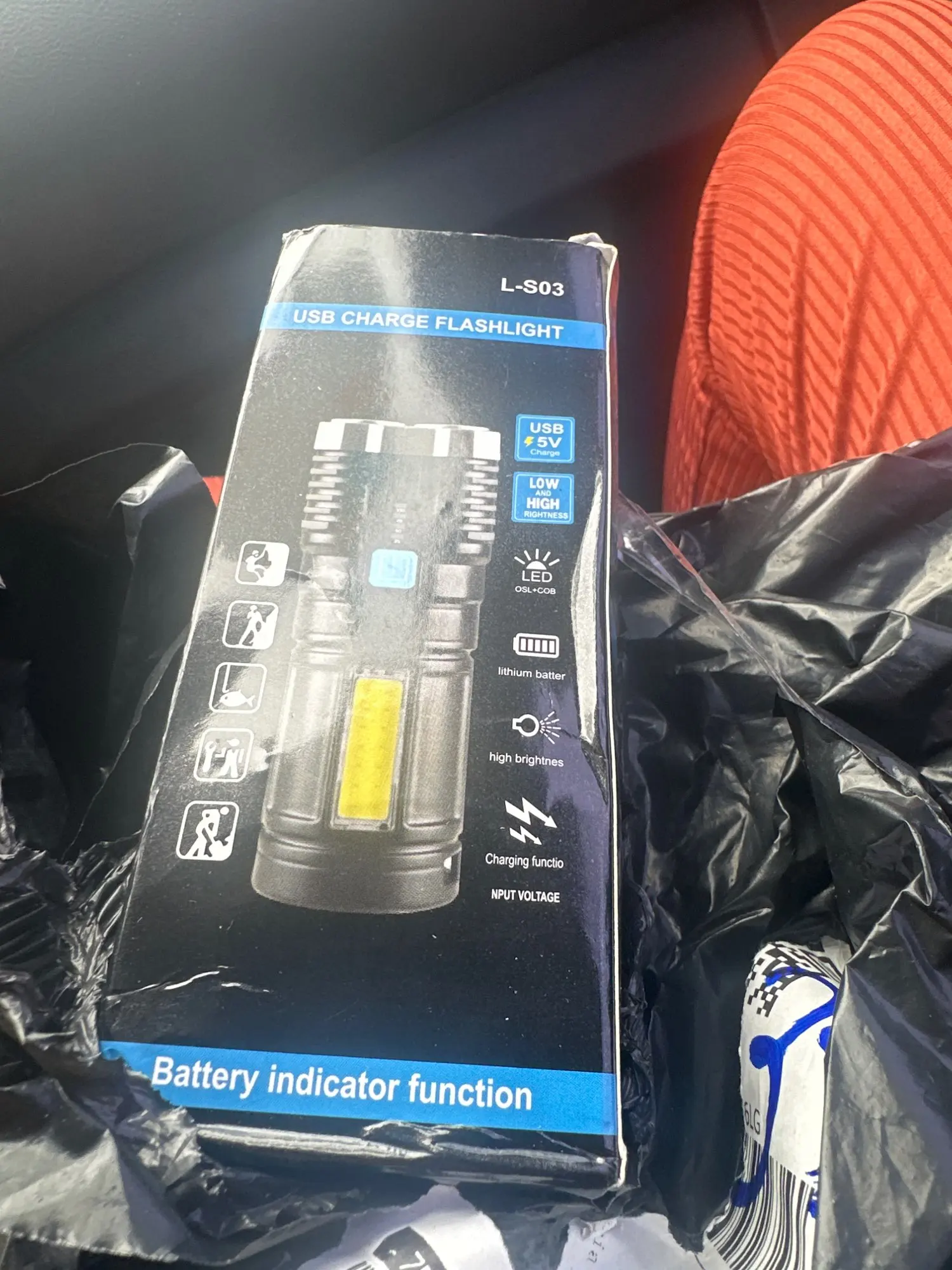 Lanterna Led Potente multi-funções 5 em 1-Ultra Brilhante Com Uso Externo De Longo Alcance-Recarregável Usb Portátil photo review