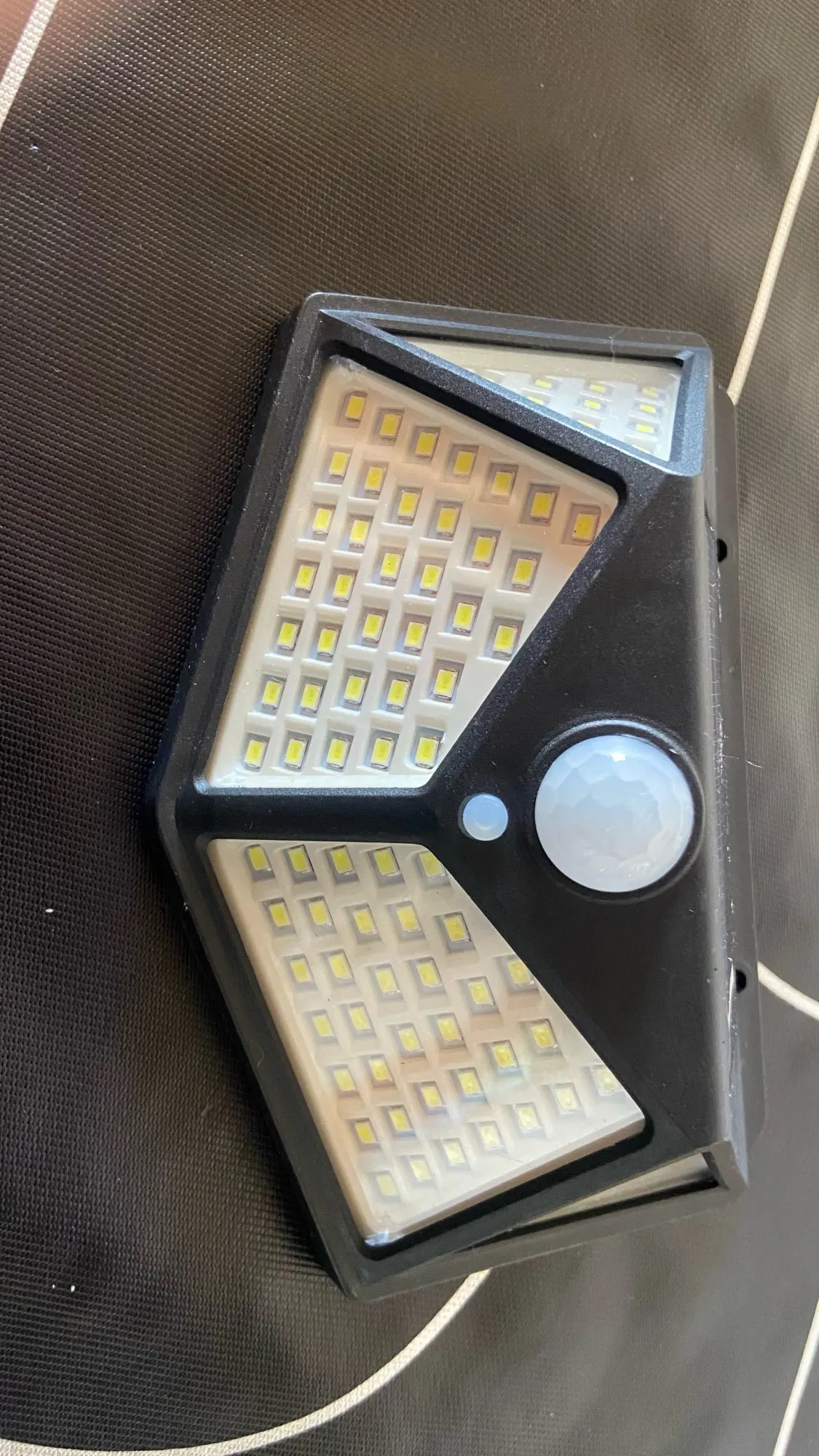 Luz Solar LED com Sensor de Movimento (Kit com 3 Unidades)
