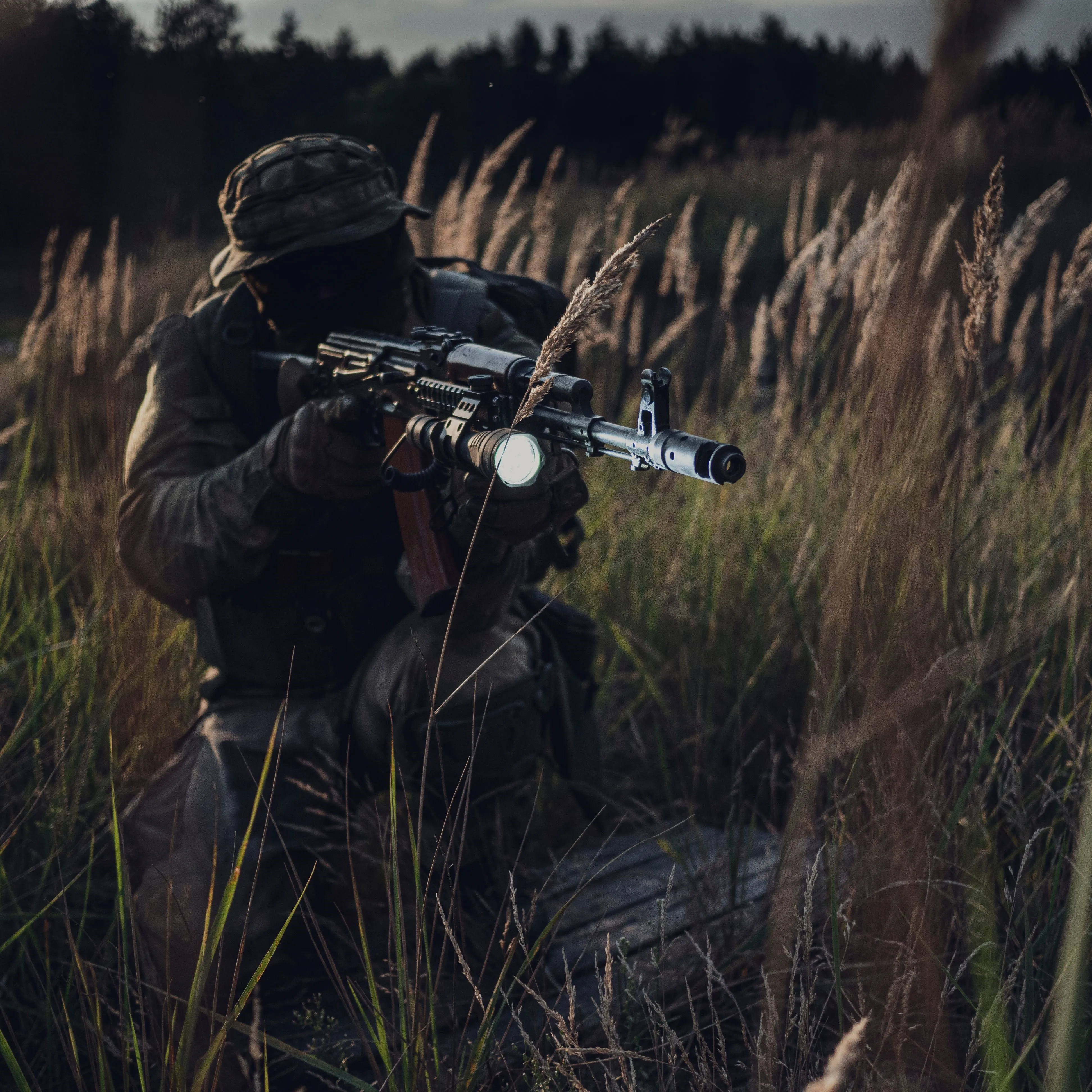 Armytek-Lanterna Tática de Longo Alcance, Predator Pro, USB