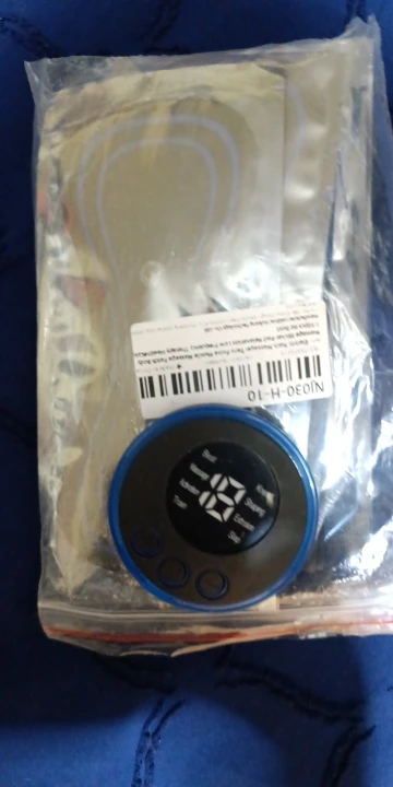 Tragbares EMS Nackenmassagegerät - Muskelstimulator für Nacken- und Rückenschmerzlinderung photo review