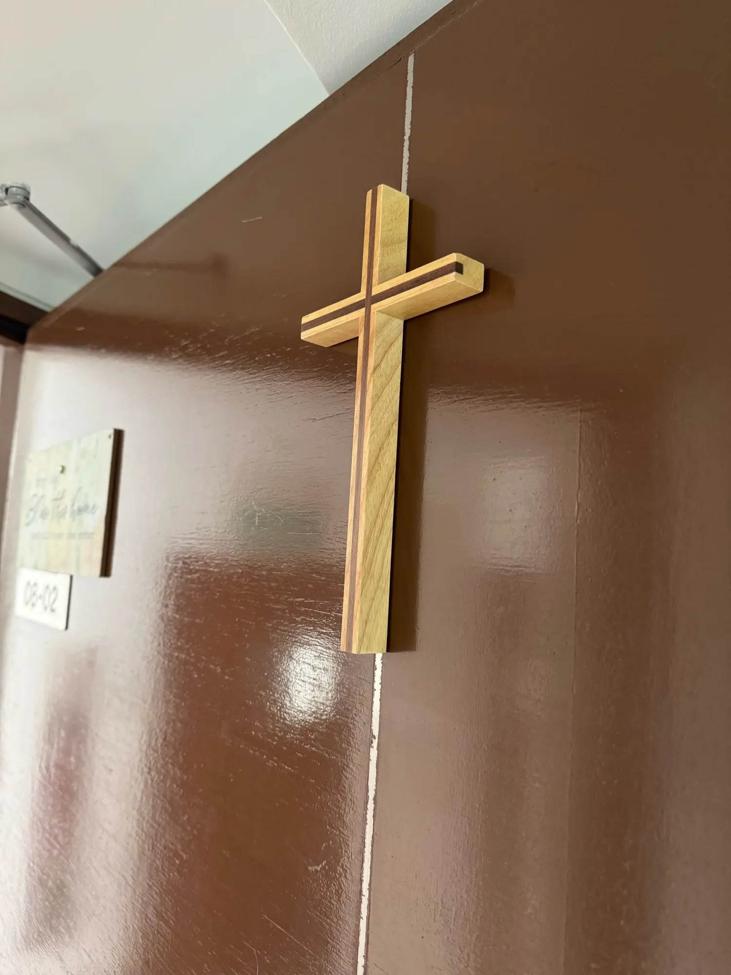 PRETYZOOM Paquete De 4 Estatuillas De Jesús Crucificado: Decoración Religiosa Beige Para El Hogar, Iglesia O Fotografía