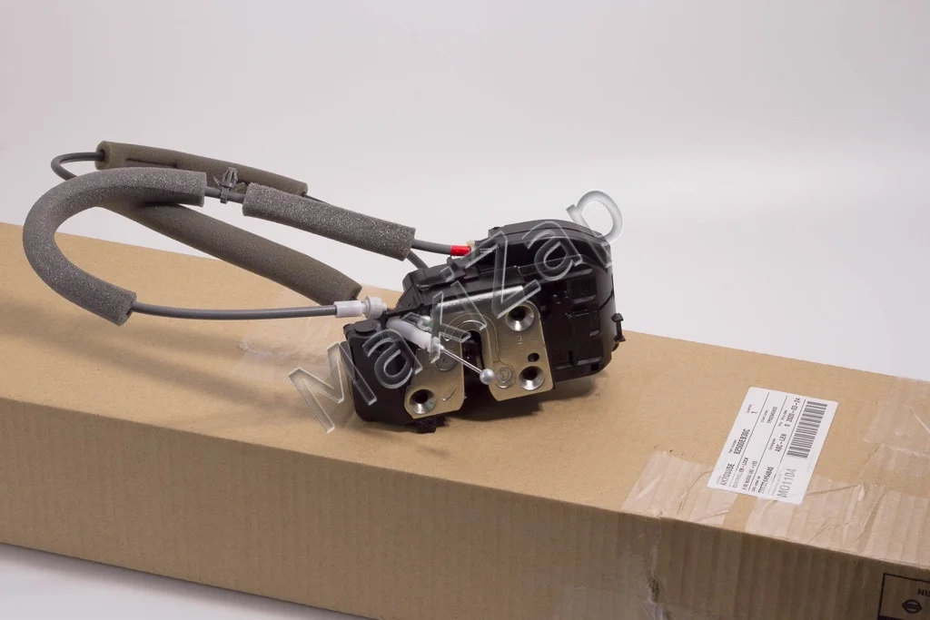 82500eb30cNissanInfinitidoorlockrightR51.jpg