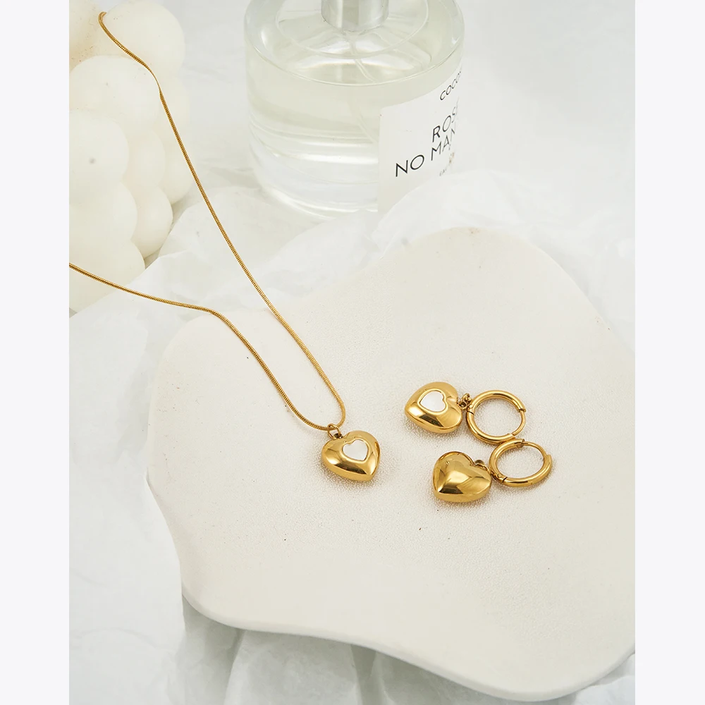 ENFASHION Collares Para Mujer Heart With Shell Pendant Necklace For Women's Stainless Steel 18k Gold Plated Jewelry Party 243455