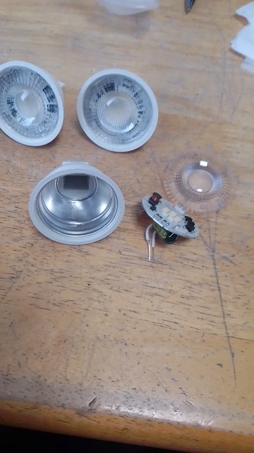 3PCS GU5.3 Base LED Spot Light MR16 Lampara No Flicker Full Voltage AC/DC12V AC 110V 220V Warm Lighting Suitable for Home Led photo review