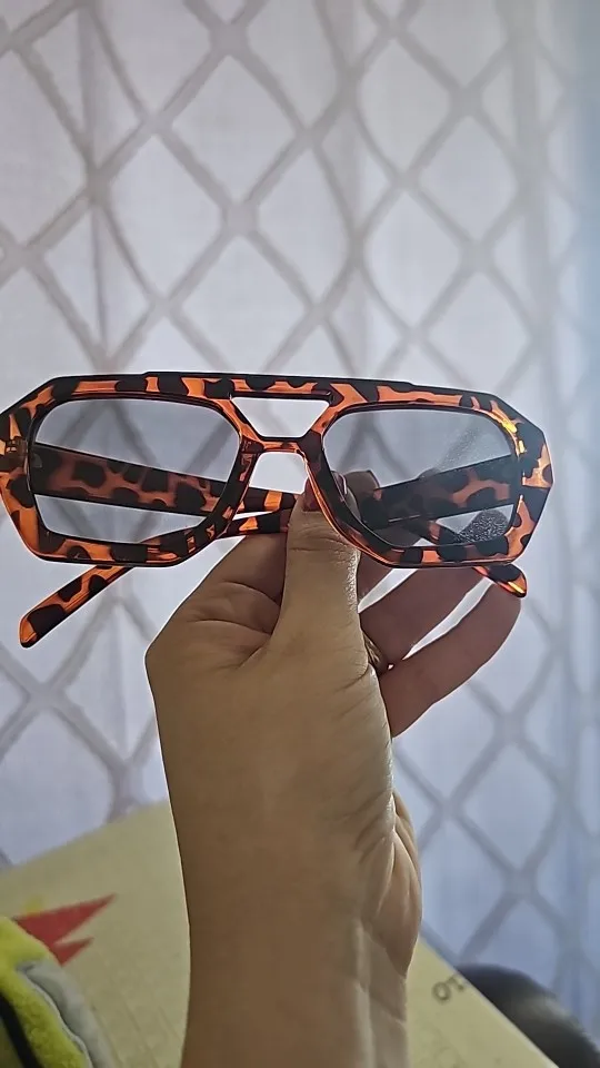 Gafas de sol cuadradas Vintage para mujeres y hombres, montura gruesa, gafas de sol con doble puente, gafas de sol poligonales elegantes a la moda para mujer, azul leopardo photo review