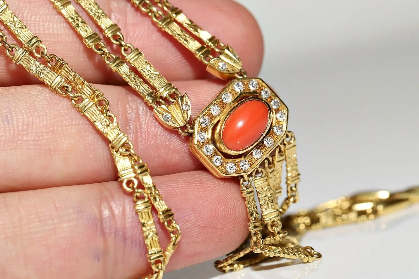 Рисунок 3 - Винтажное оригинальное ожерелье