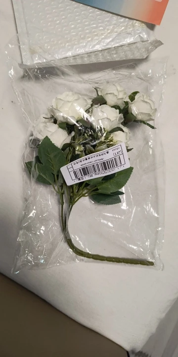 Bouquet de roses artificielles blanche en tissu photo review