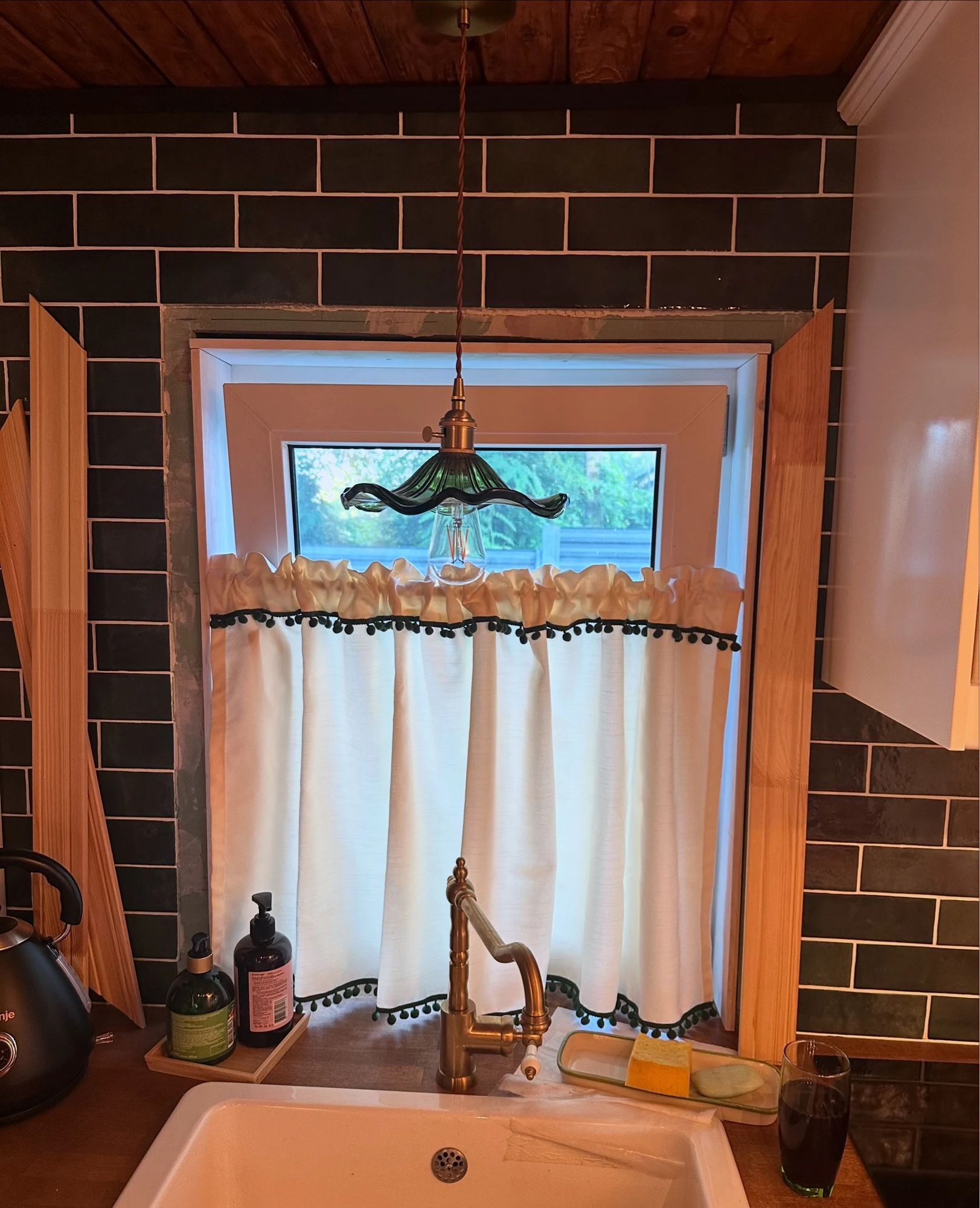 Eden - Glass Pendant Light