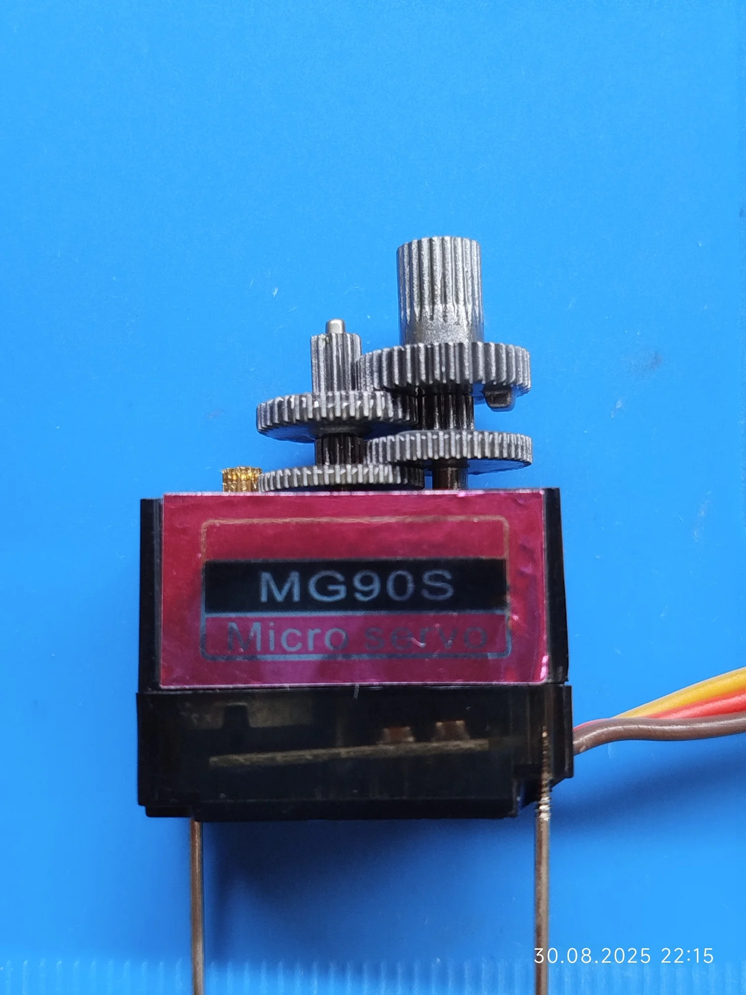 DaFuRui 5-Pack MG90S Servo Motors – Mini 9G Metal Geared Motors For Arduino, RC Robots, Helicopters & More - View #3