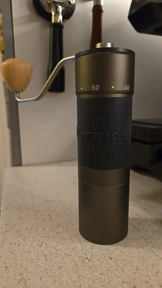 Kingrinder K4 /K6 manual coffee grinder portable mill 420stainless steel 48mm stainless steel Titanium plating burr photo review
