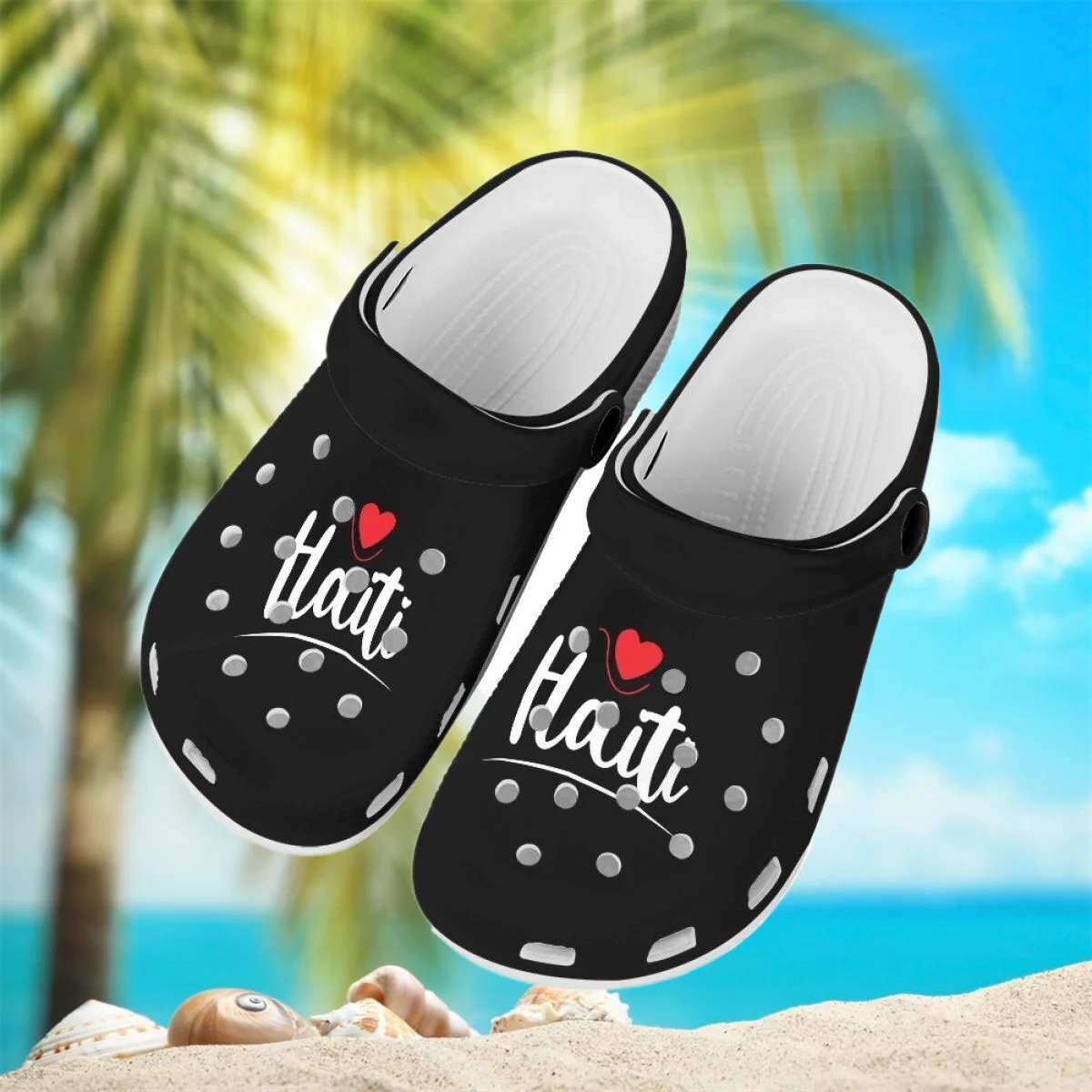 

Women's EVA Lightweight Hole Shoes Outdoor Beach Wading Anti-slip Slippers Hot Fashion Haiti Country Flag Print Slip On Sandals