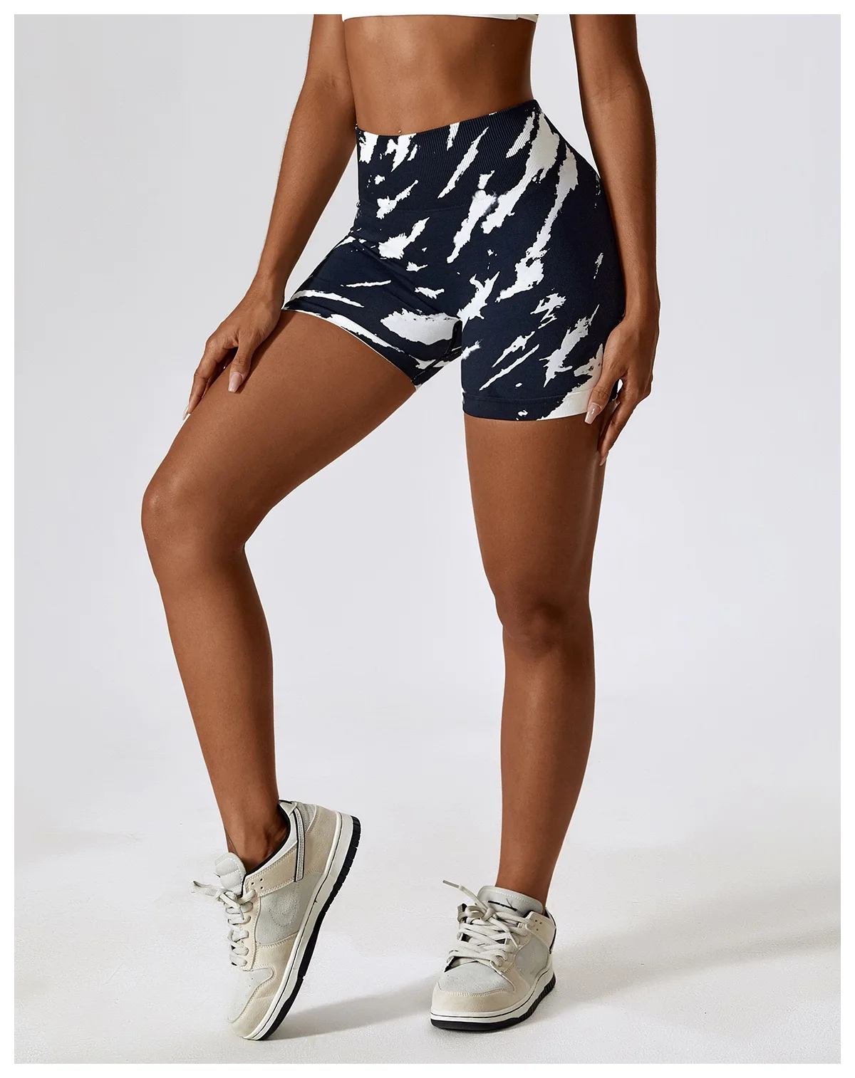 Digital Print Seamless Yoga Shorts: Tummy Control Fitness Pants for Women, Lifted Buttocks, High Waist Sports Shorts
