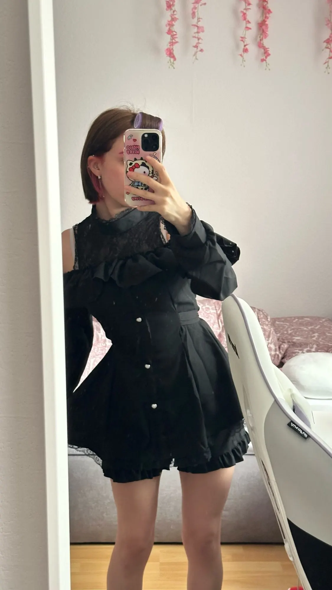 Noir Heart Ruffle Cold-Shoulder Coord photo review