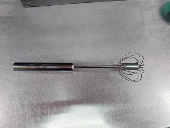 Semi-automatic Egg Beater 304 Stainless Steel Egg Whisk Manual Hand Mixer photo review