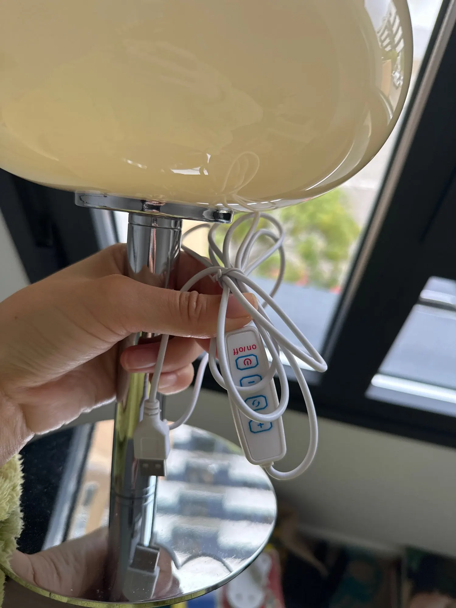 Lollipop Glow, Medieval Cream Glass Standing Lamp, Simple Atmosphere, Retro Design photo review