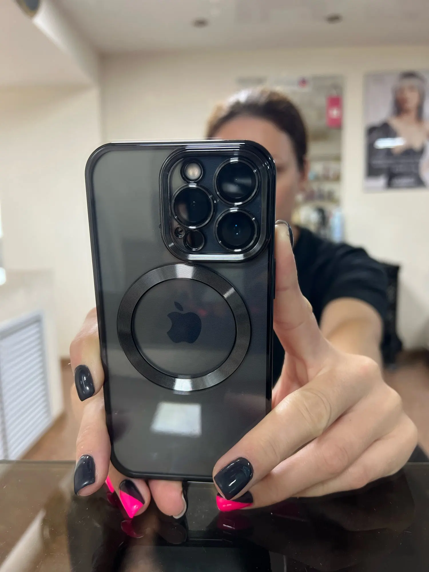 Luxury Transparent All-Around Protector Cover Case for iPhones photo review