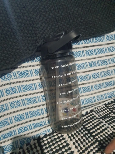 1pc Large Capacity Portable Water Bottle with Time Marker photo review