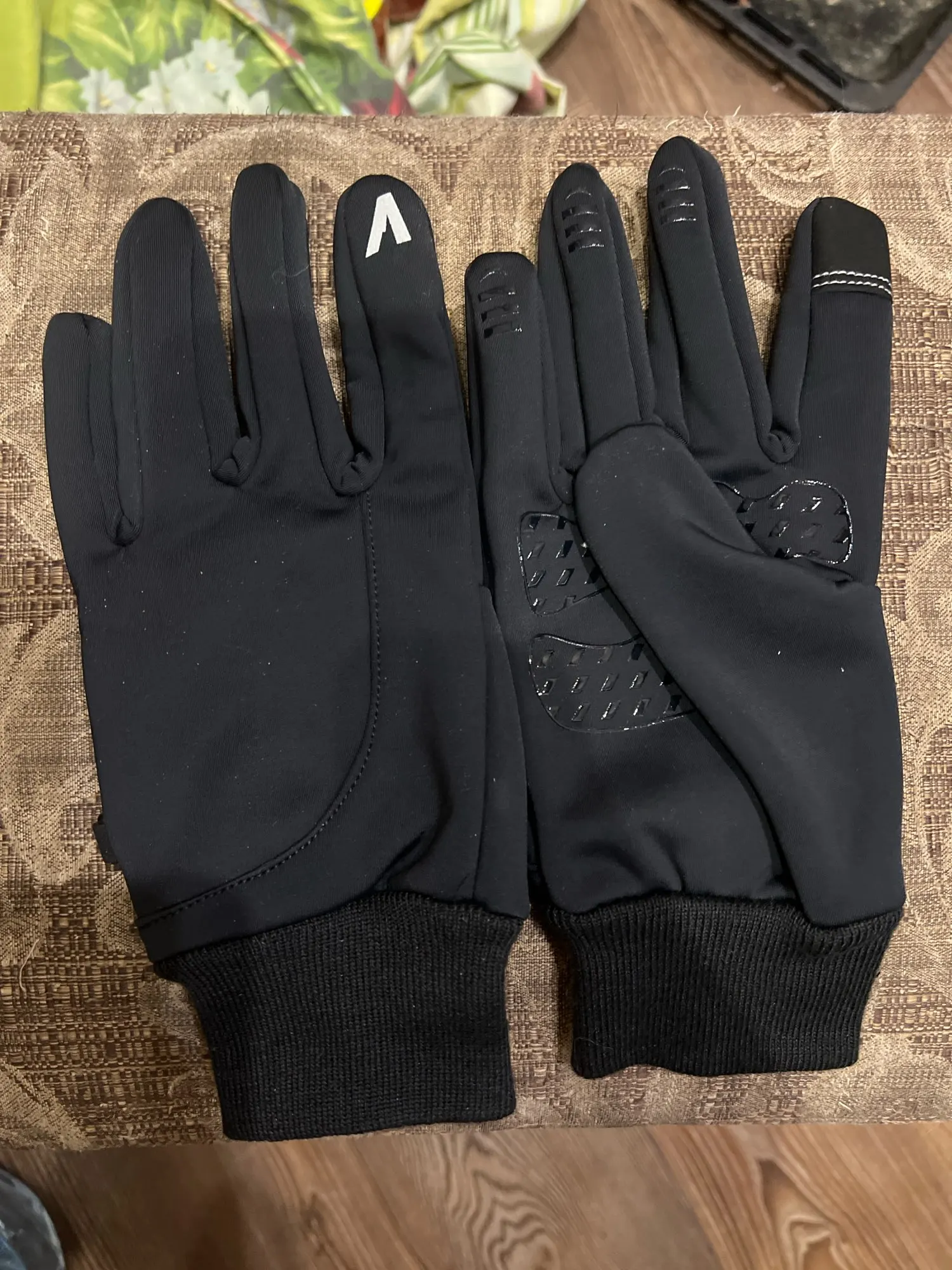 FrostShield Handschuhe – Warm, Wasserdicht & Reflektierend für jedes Winterabenteuer photo review