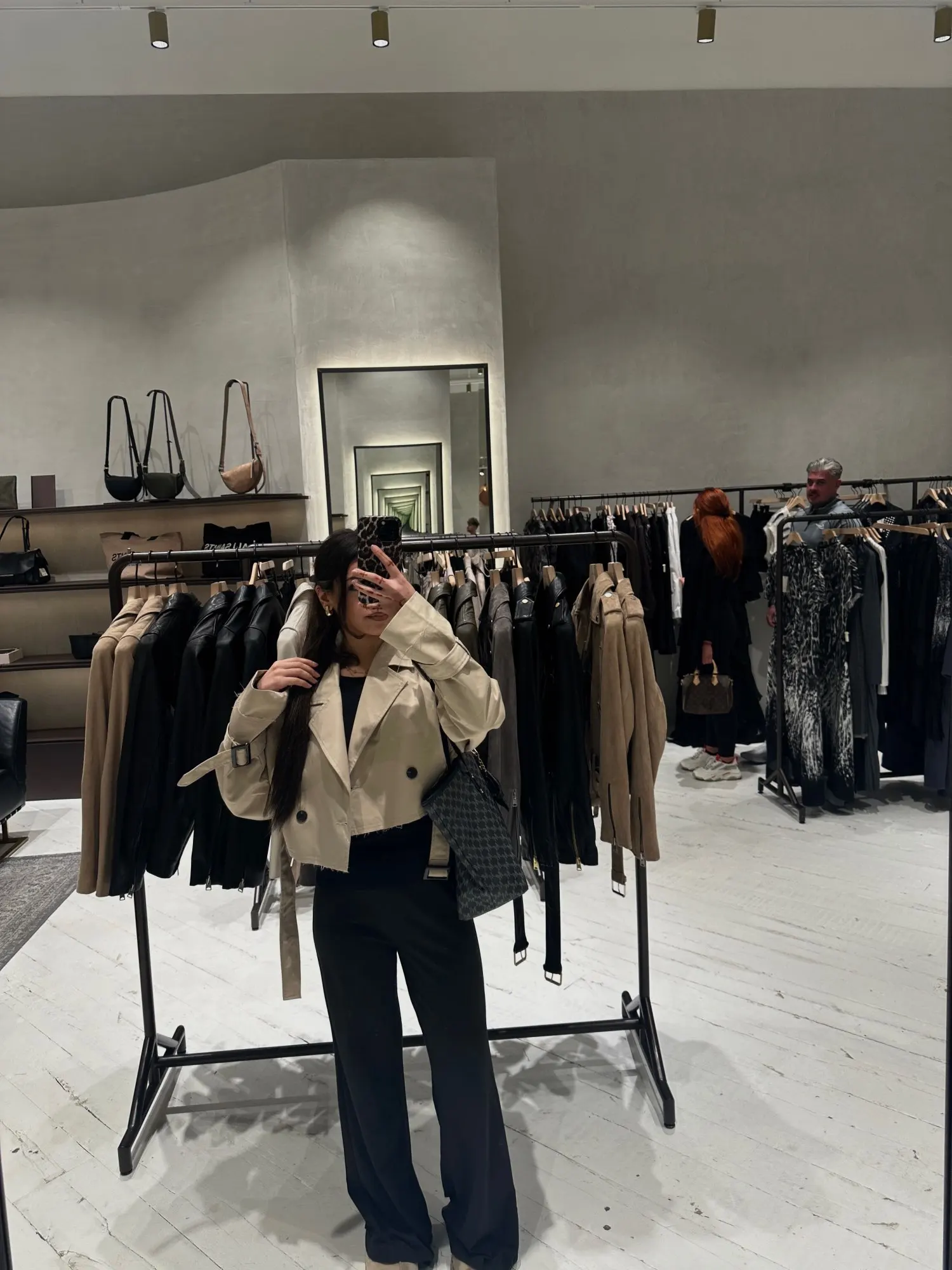 ★ Beige Cropped Trench Jacket