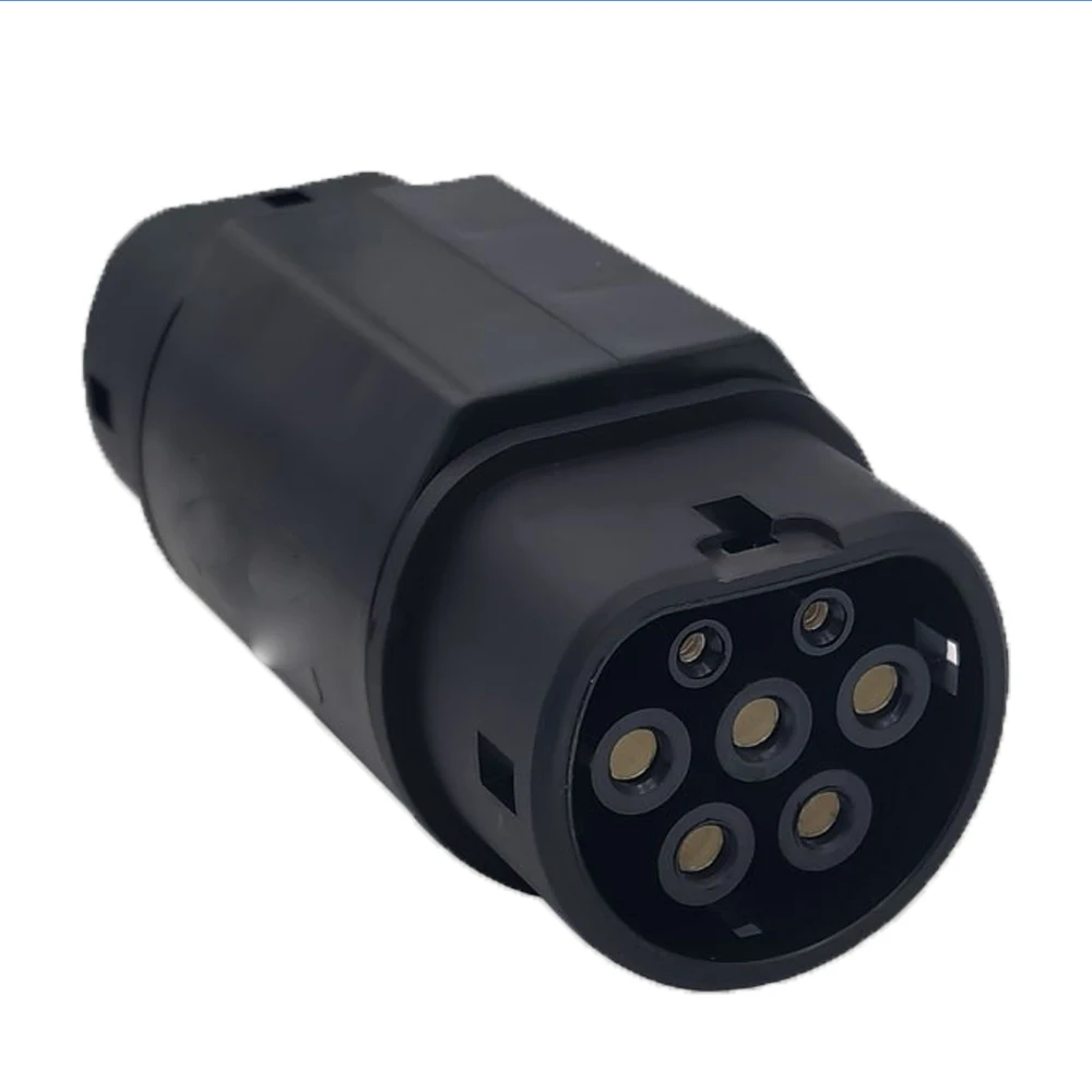32A GBT To Type2 EV Electric Vehicle Charging Adapter 3Phase 22KW GB/T To IEC 62196 EV Plug Socket Charging Adapter ev charger