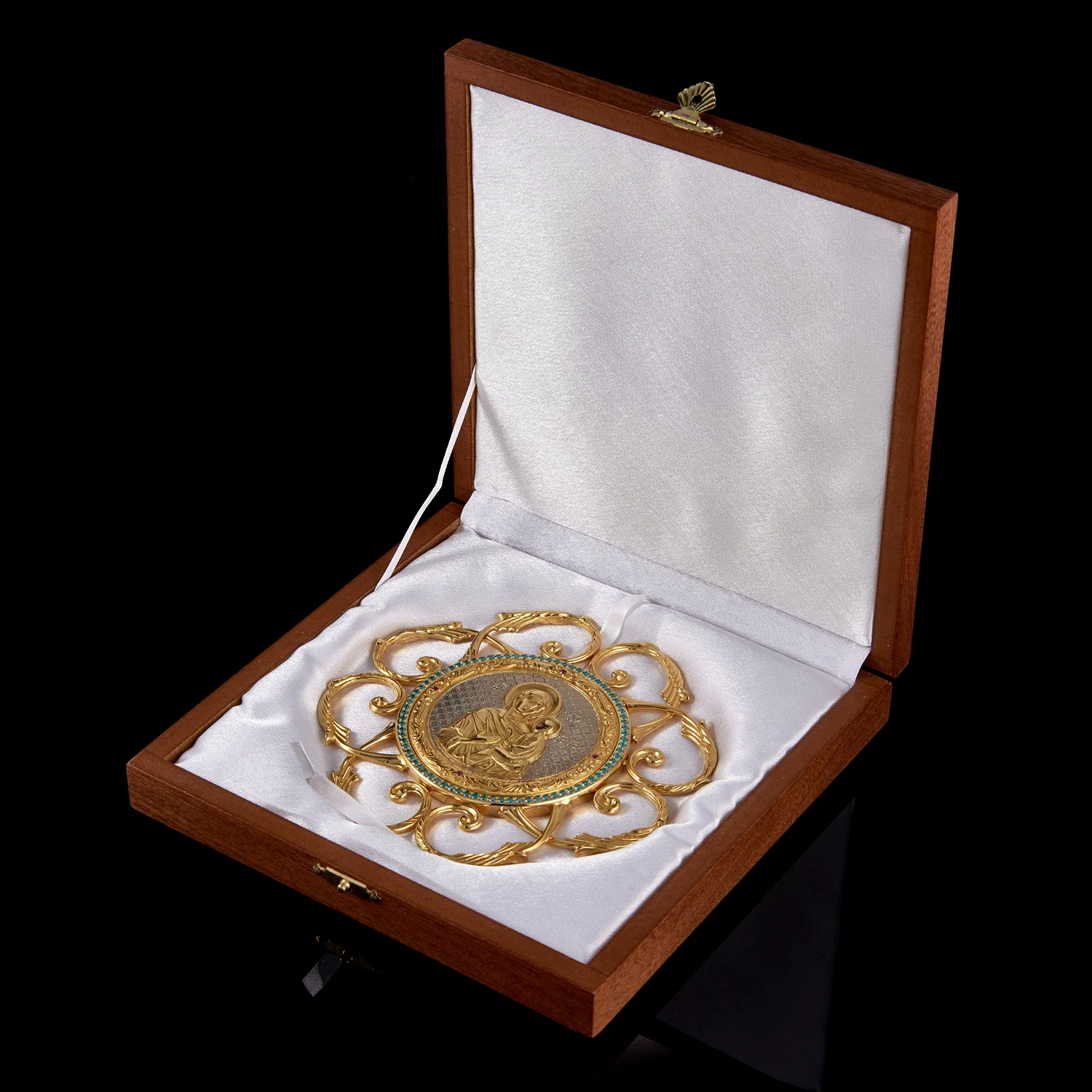 Рисунок 3 - 0058042/13*13см Златоуст Плакета