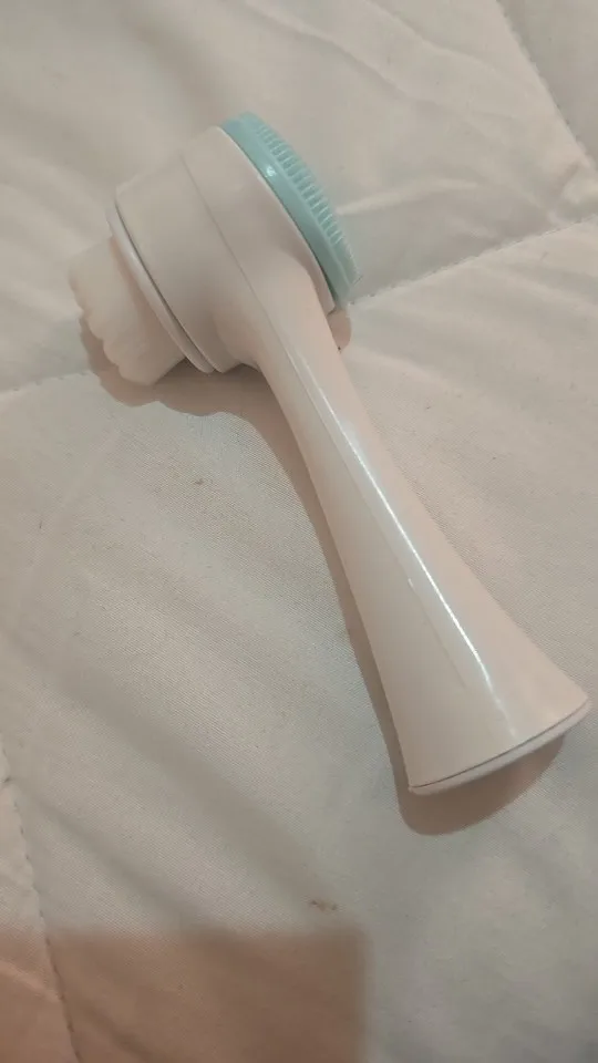 3D Double Silicone Facial Cleansing Brush Manual Massage Facial Brush photo review