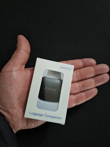 Smart Bluetooth GPS Tracker Work with Apple Find My APP ITag Anti Lost Reminder Device MFI Rated Locator Car Key Pet Kids Finder photo review