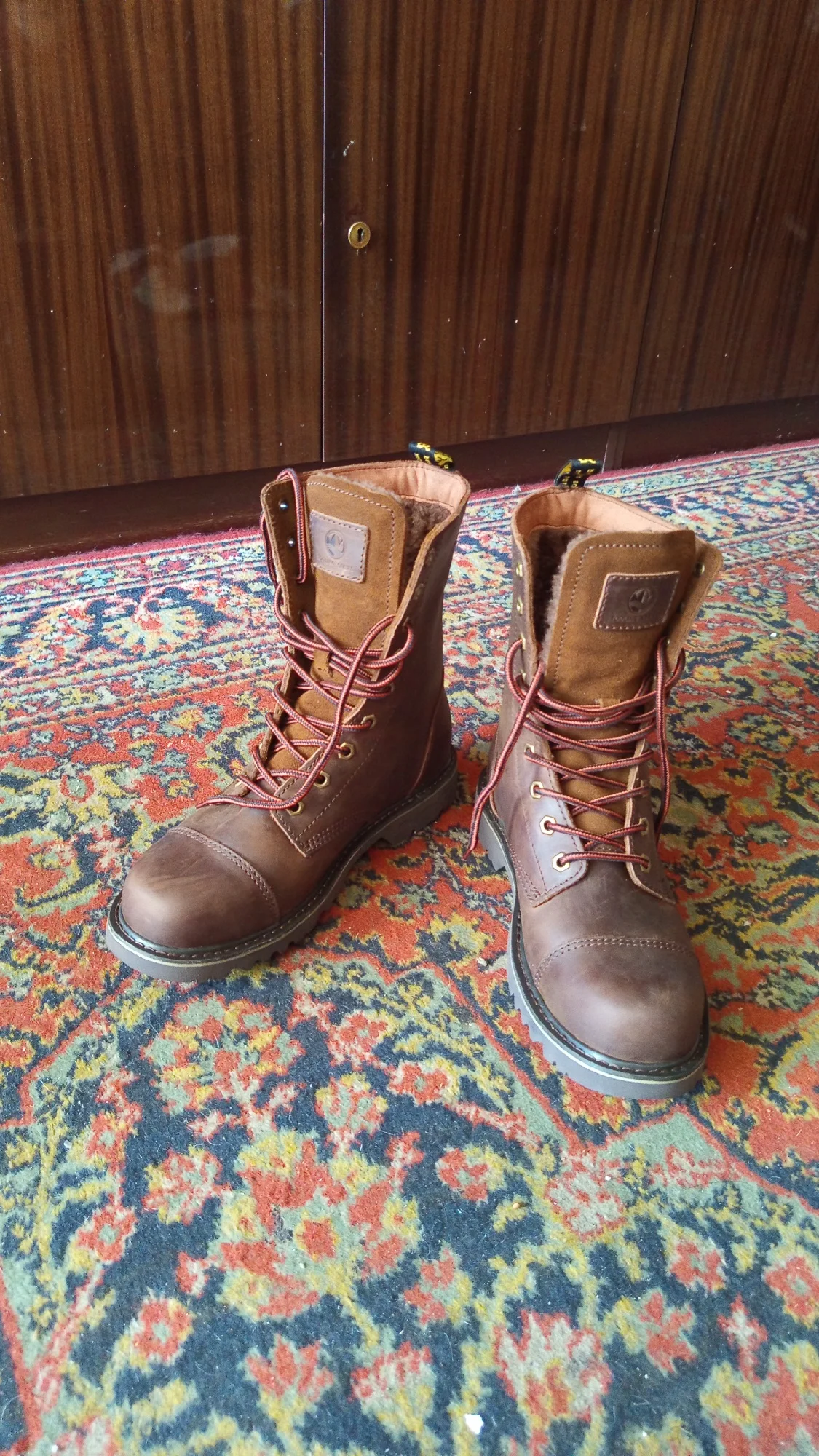 Hiking shoes Men waterproof hunting Boots Tactical Desert Combat Ankle Boots trekking shoes Women Work Leather Walking Sneakers photo review