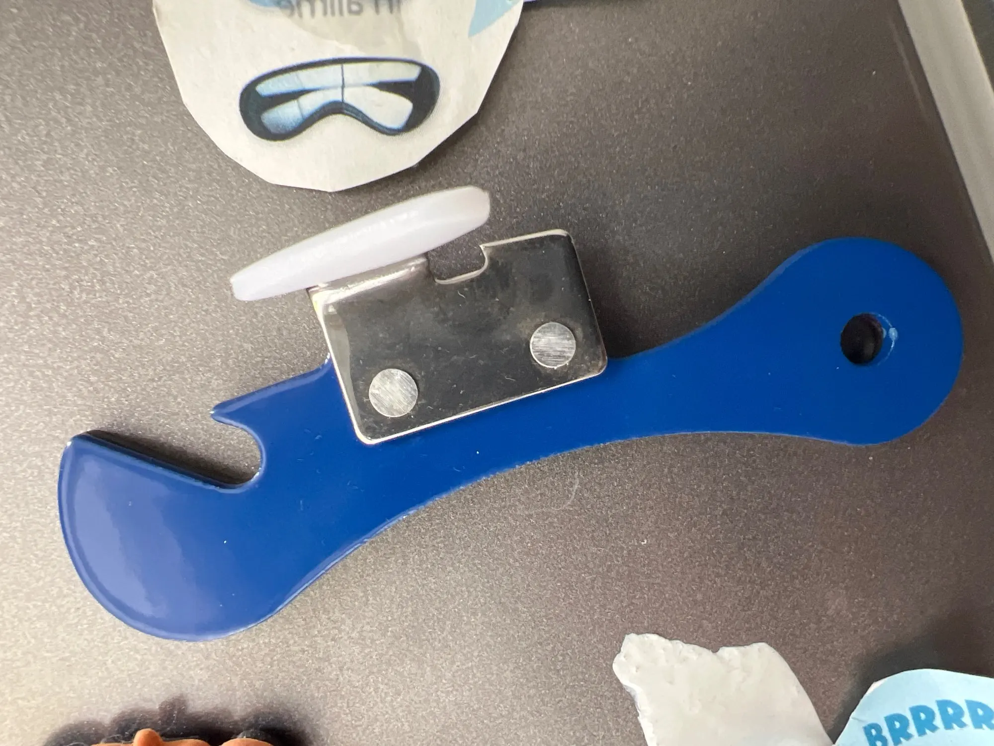 Portable Bottle Jar Opener 4 Colors Kitchen Gadget Portable Can Opener For Emergency Bottle Opener Party photo review