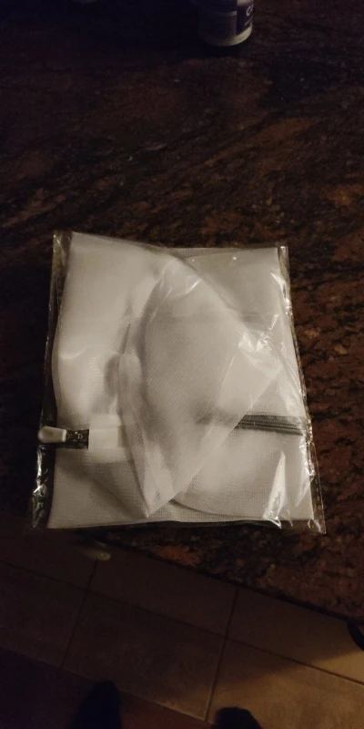 Bolsa versátil para lavar zapatos, bolsa de lavandería de malla duradera para zapatillas, zapatillas para correr, calcetines y sujetadores con cierre de cremallera, bolsa de lavandería photo review