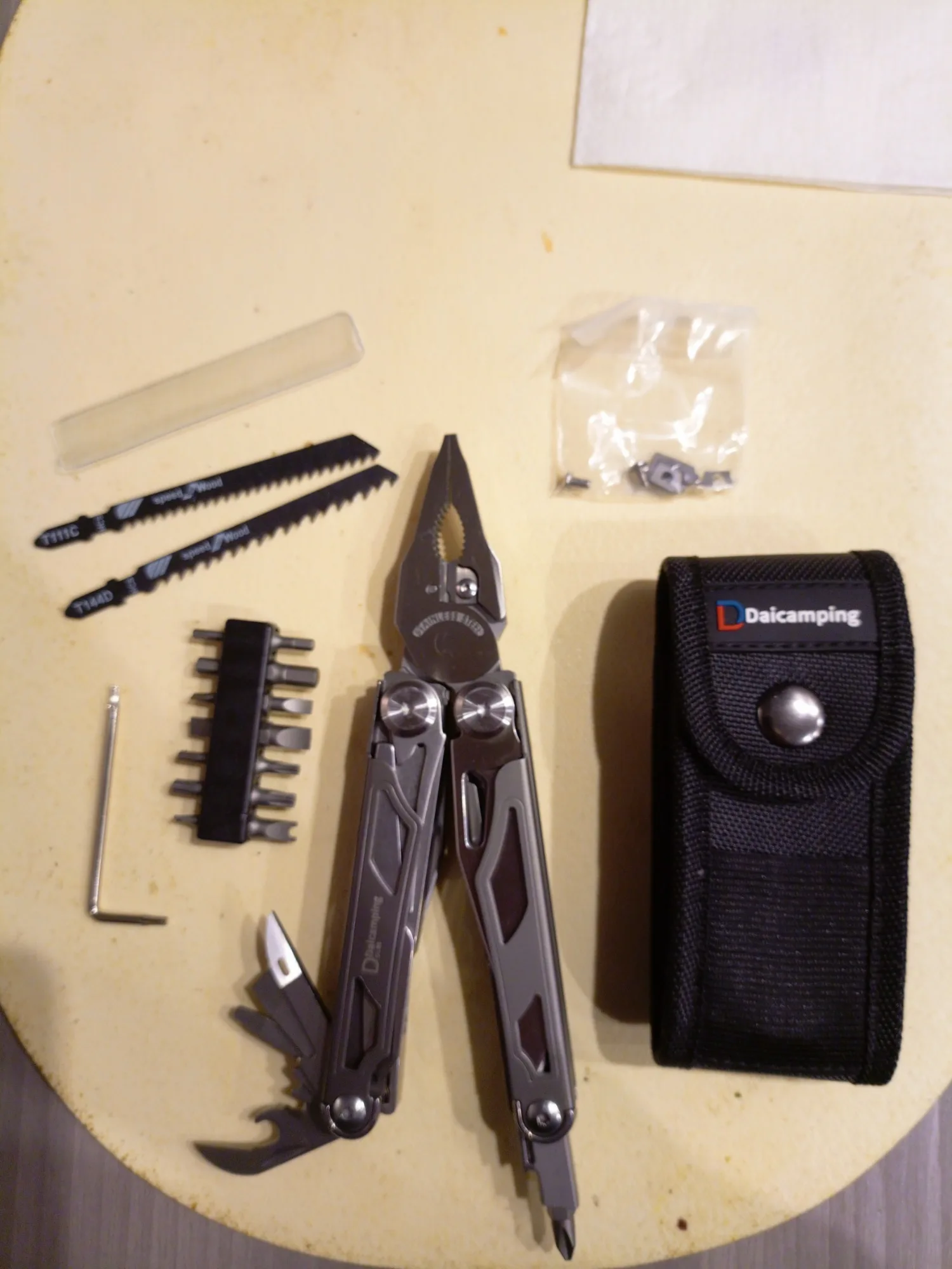 Daicamping DL30 Replaceable Parts Multi Hand Tools Set Multi-tools Folding Knives EDC Survival Gear Manual Plier Multitools photo review