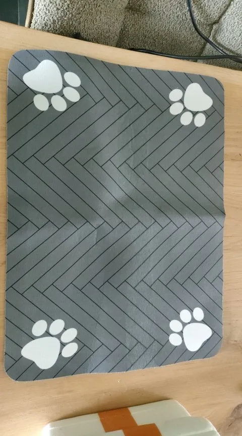 Absorbent Waterproof Pet Feeding Mat for Dogs & Cats photo review
