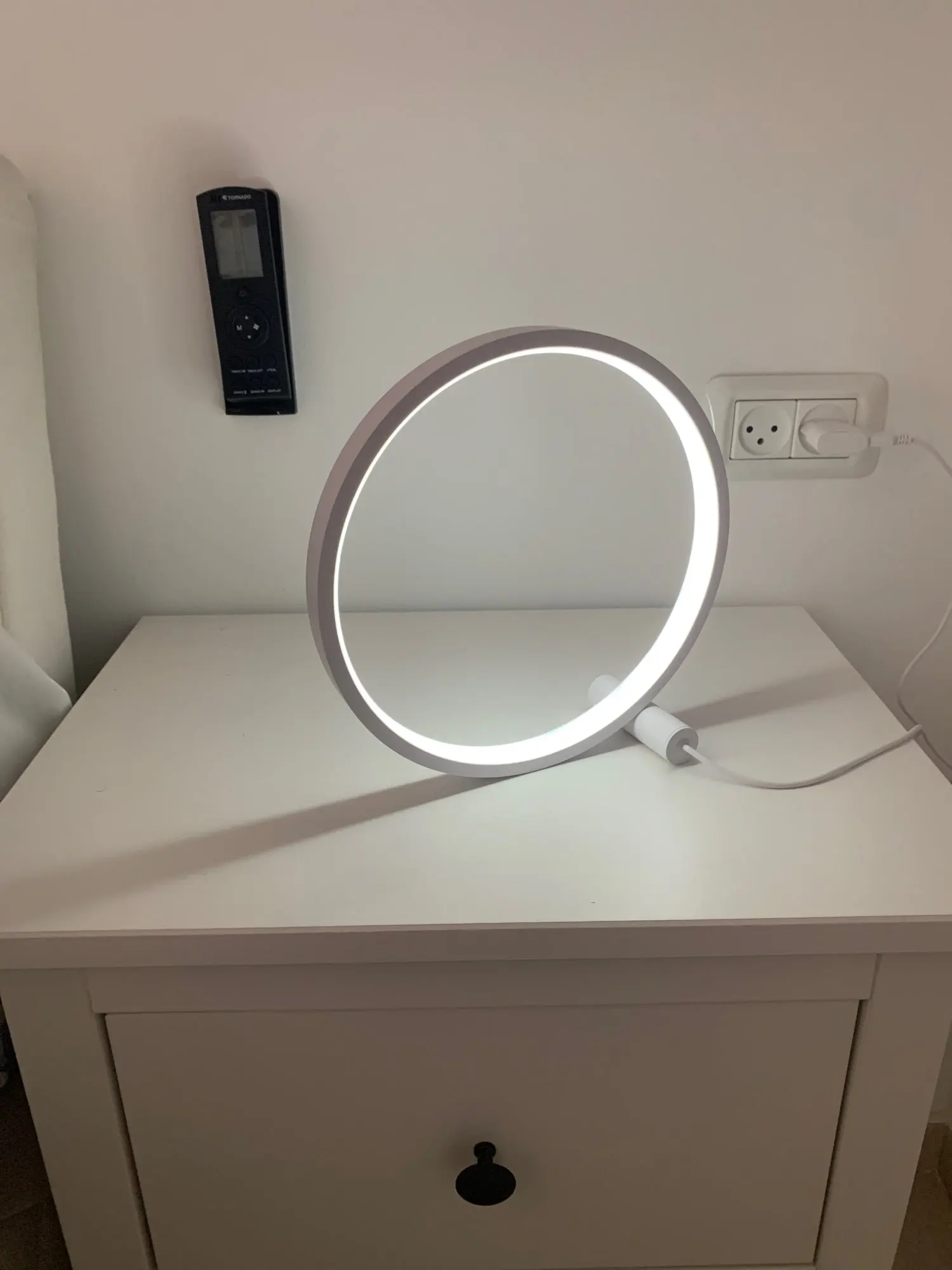 Desk Lamp Black 25CM LED Table Lamp Circular photo review