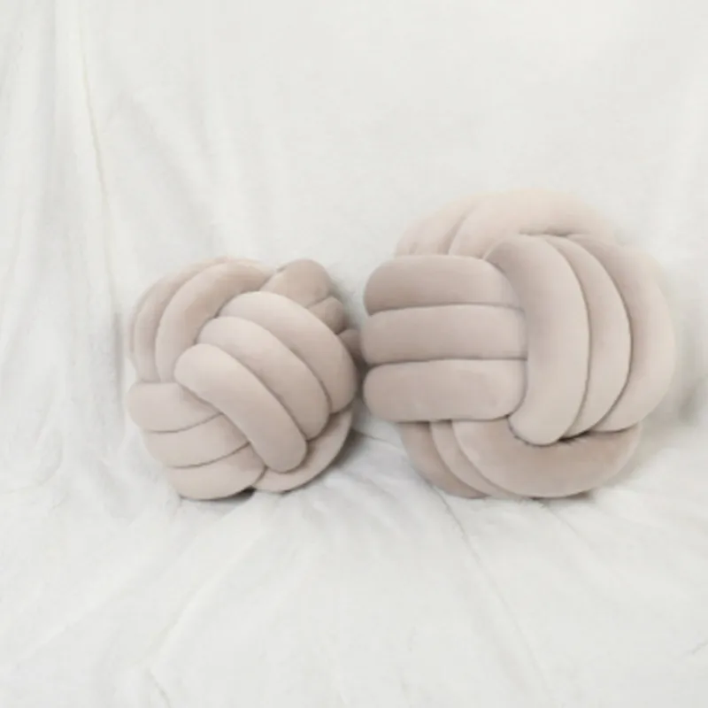 Plush Toys 20/27cm Soft Knot Ball Cushion