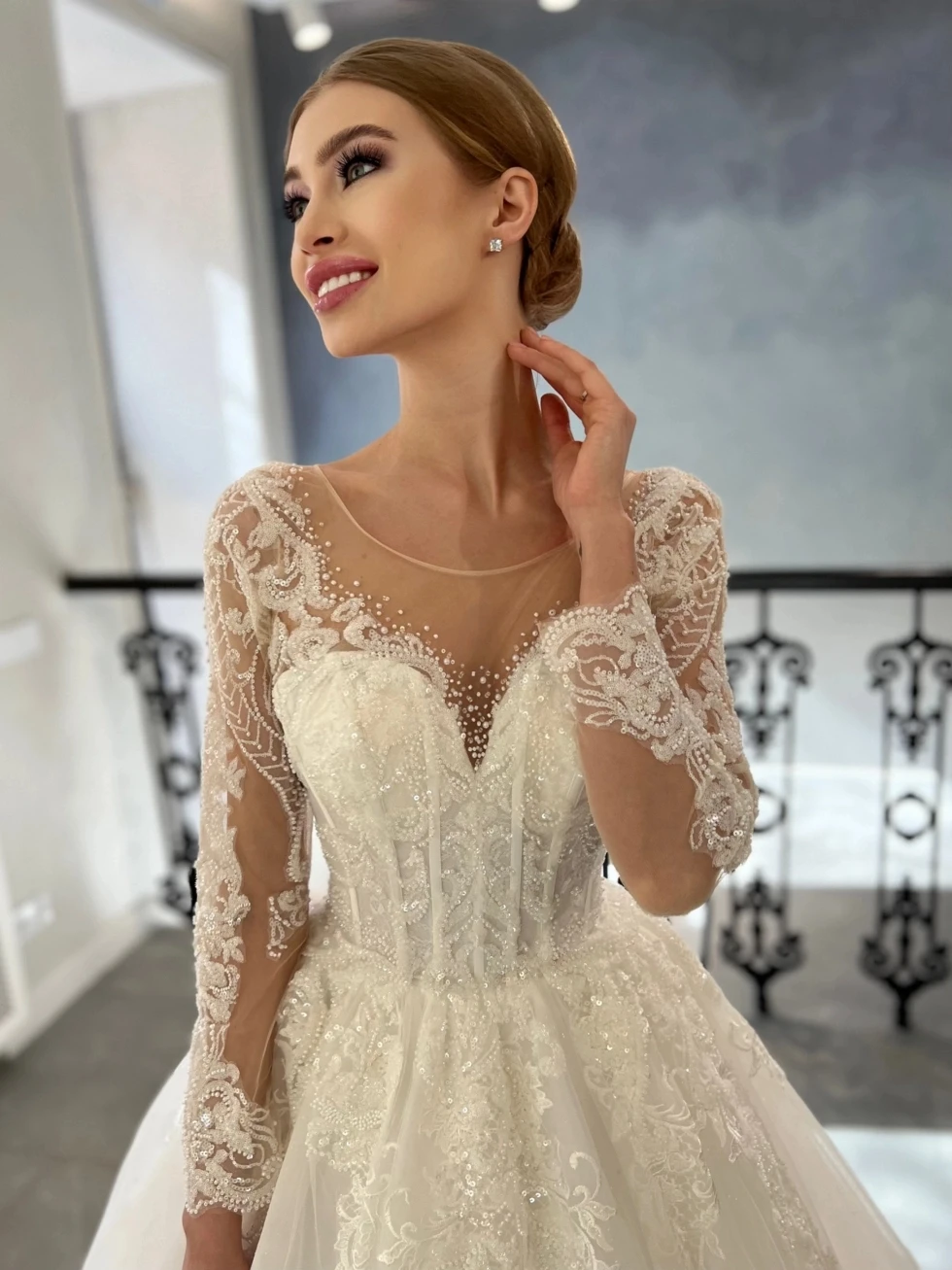 Рисунок 3 - Изысканные свадебные платья Challoner