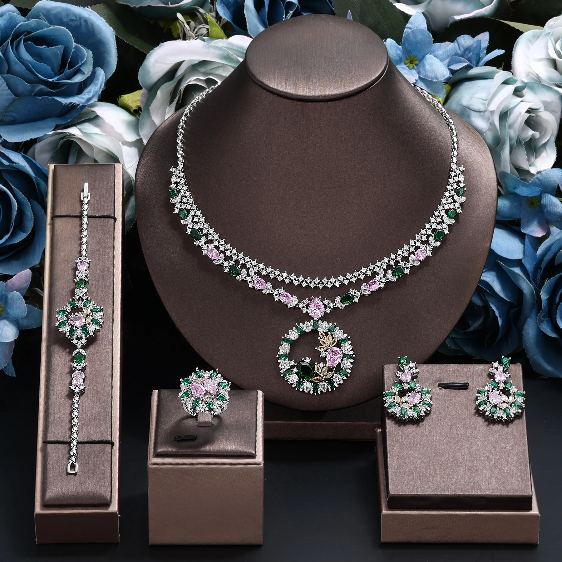 

2024 New 4 Piece Luxury Bridal Large Wedding Decoration Necklace Earrings Set CZ Fashion Jewellery Sets Charming Crystal Nigeria