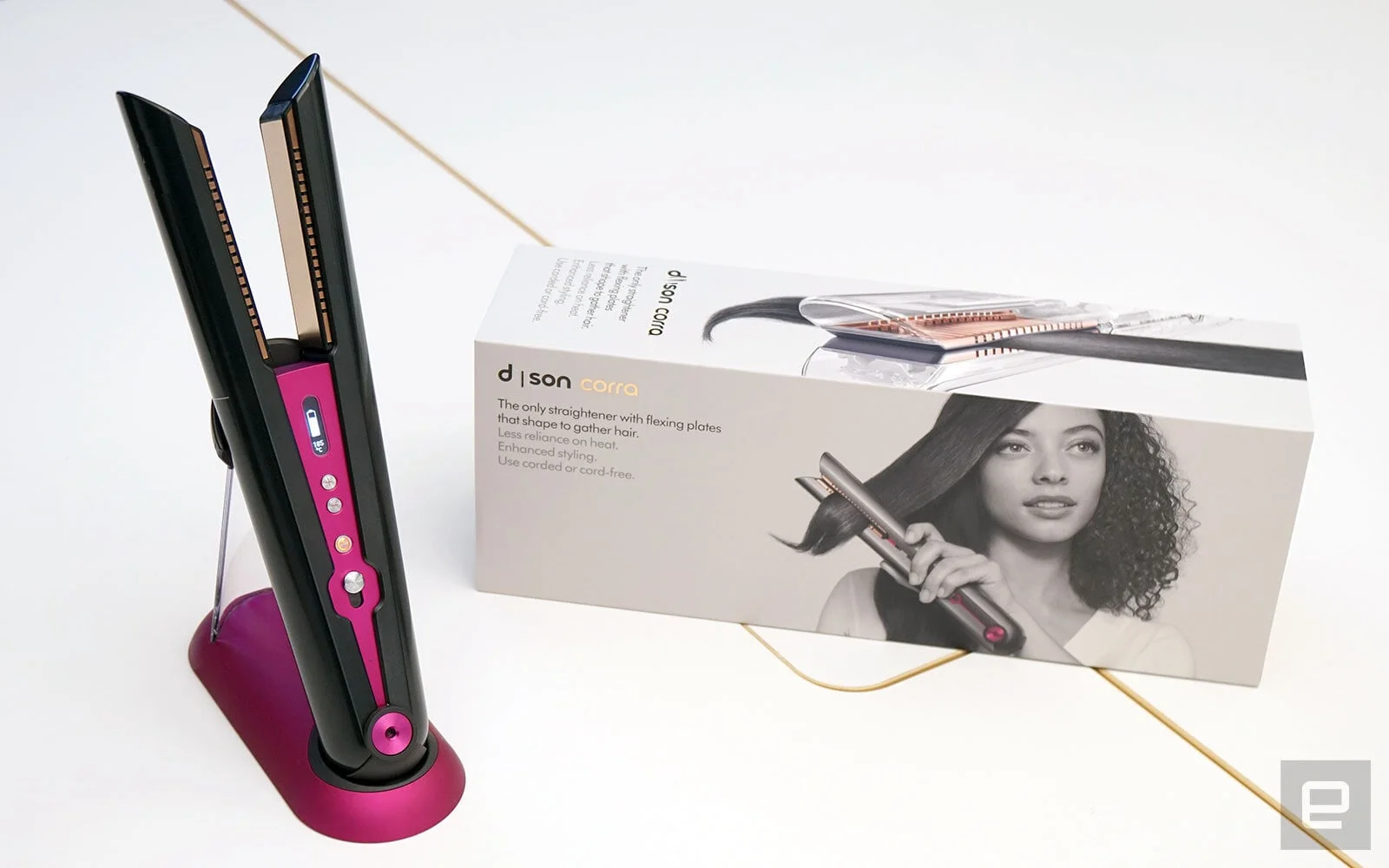 Рисунок 6 - Выпрямитель для волос Daison HS03 Сorrale