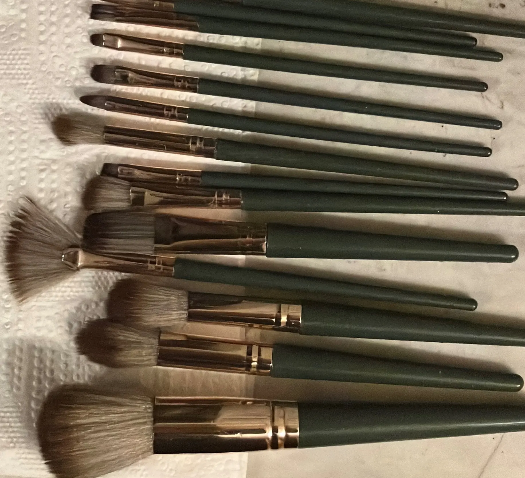 JTFIL Makeup Brushes Soft Fluffy Makeup Tools Cosmetic Powder Eye Shadow Foundation Blush Blending Beauty Make Up Brush Beauty photo review