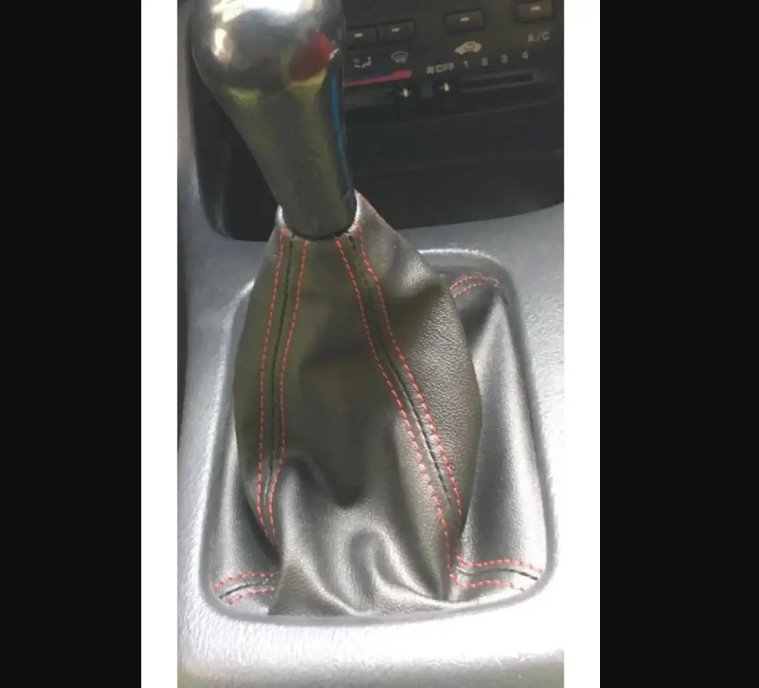 

Для Honda Civic 1996-2001 1,4 1,6 ies чехол Gear Gaiter, искусственная кожа первого качества, долговечная Спортивная Красная строчка