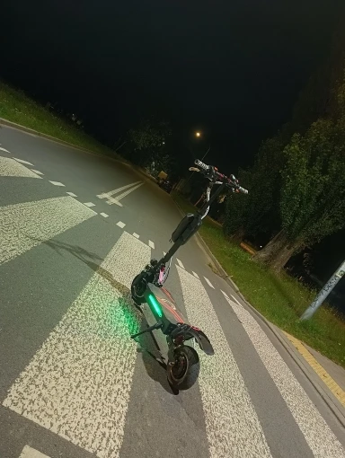 BOYUEDA Q7 PRO Foldable City E-Scooter